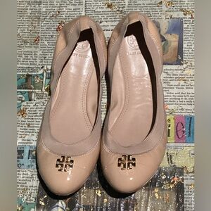 Tory Burch 'Jolie' Patent Ballet Flats - Light Oak - Size 7.5.